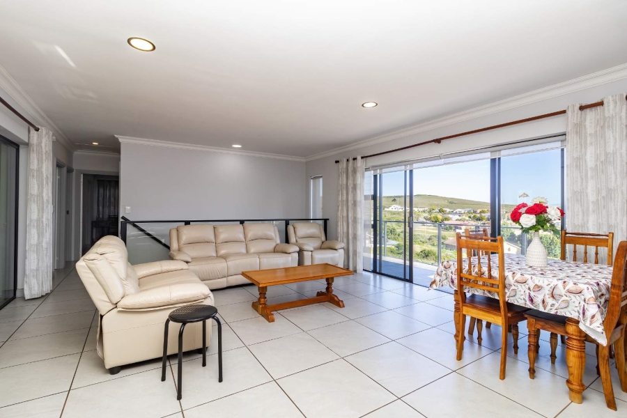 3 Bedroom Property for Sale in Hartenbos Heuwels Western Cape